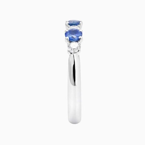 blue sapphire diamond ring