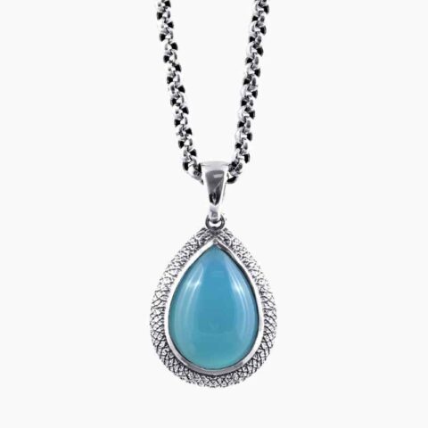 Natural agate pendant in Silver