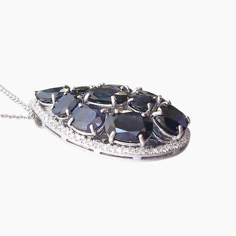 Natural blue sapphire diamond pendant