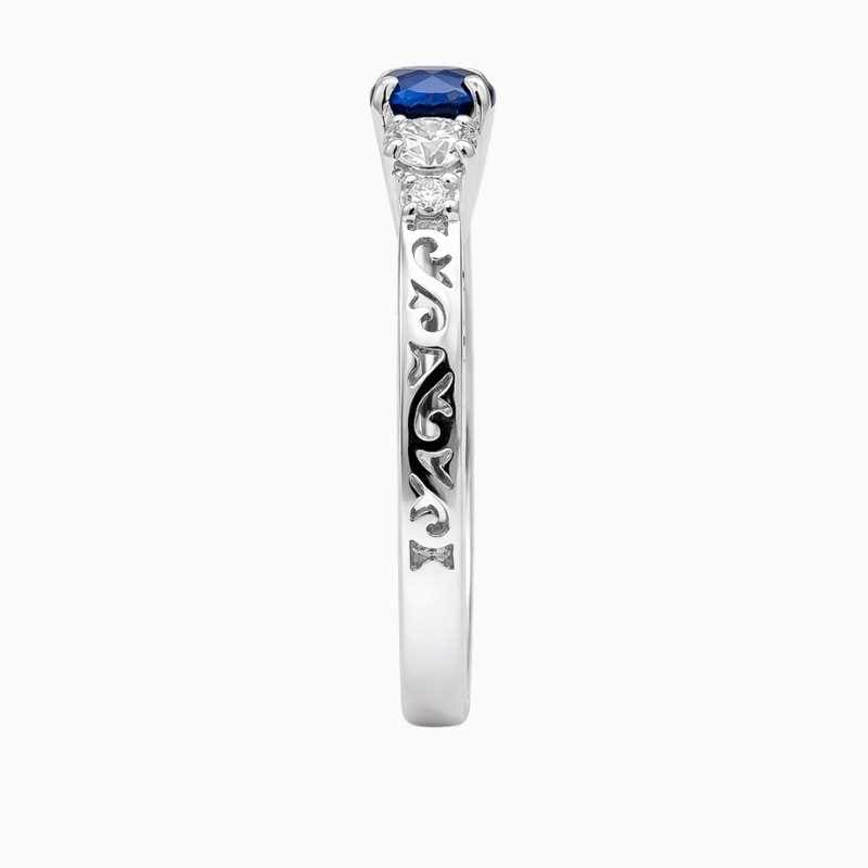 Vintage Style Sapphire Engagement Ring - Image 2
