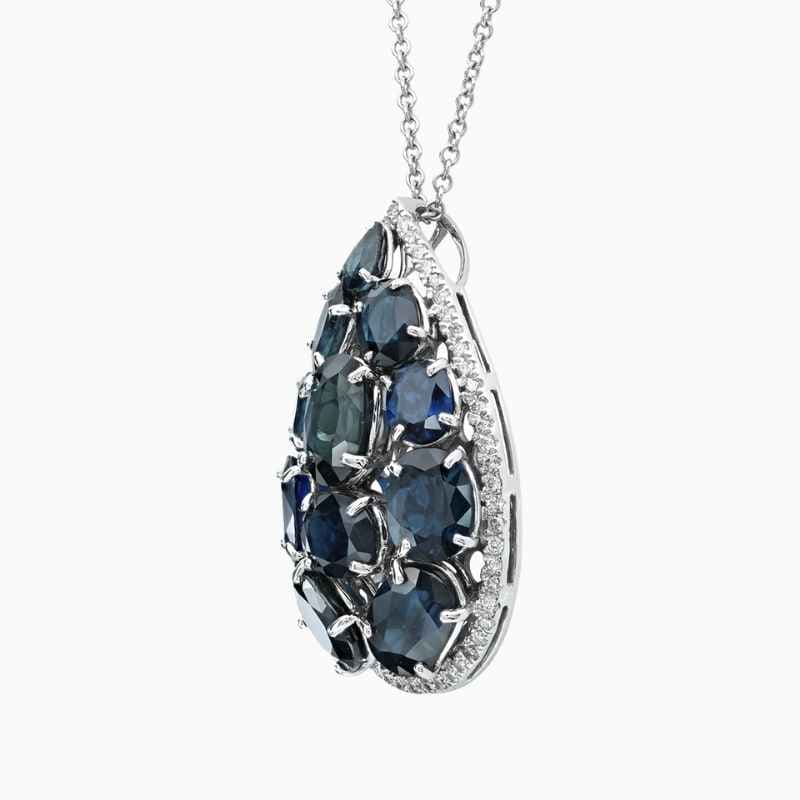 Natural blue sapphire diamond pendant