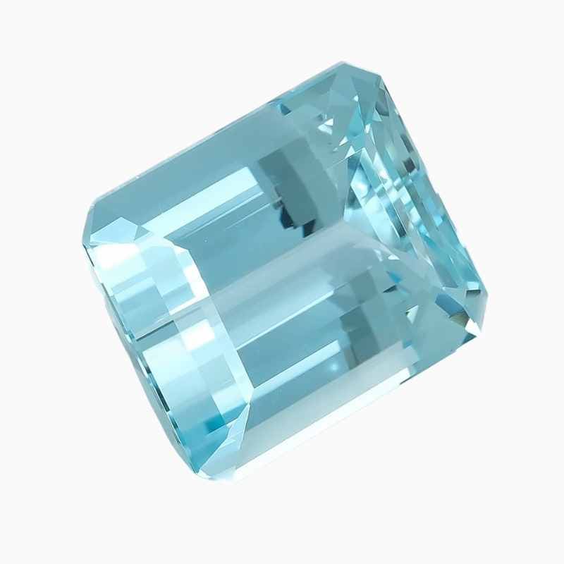 aquamarine gemstone