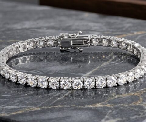 Exquisite 4 Prong Lab Grown Diamond Tennis Bracelet