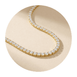 Diamond tennis necklace in yellow gold