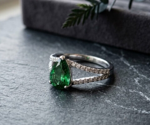 Pear Tsavorite Diamond Ring