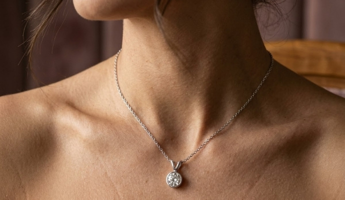 Bezel Set IGI Certified Lab Grown Diamond