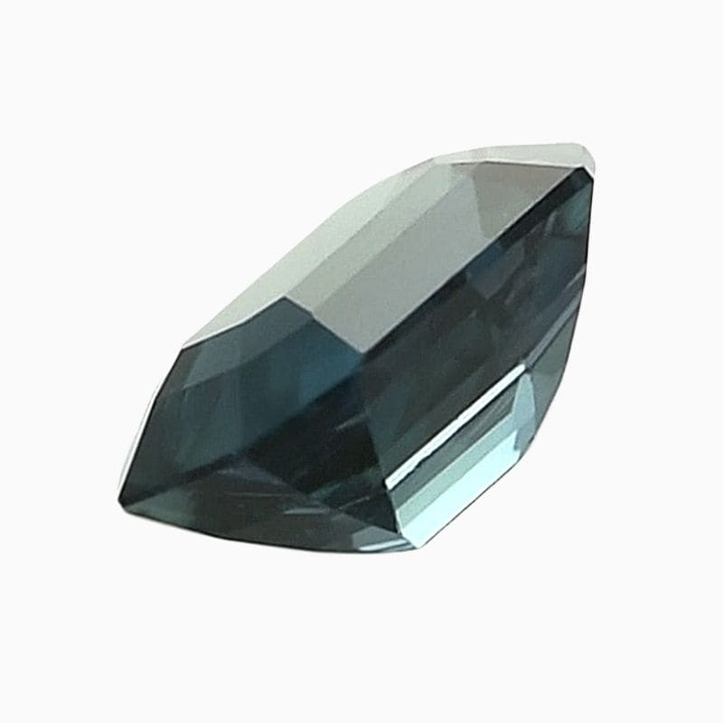 Sapphire gemstone image