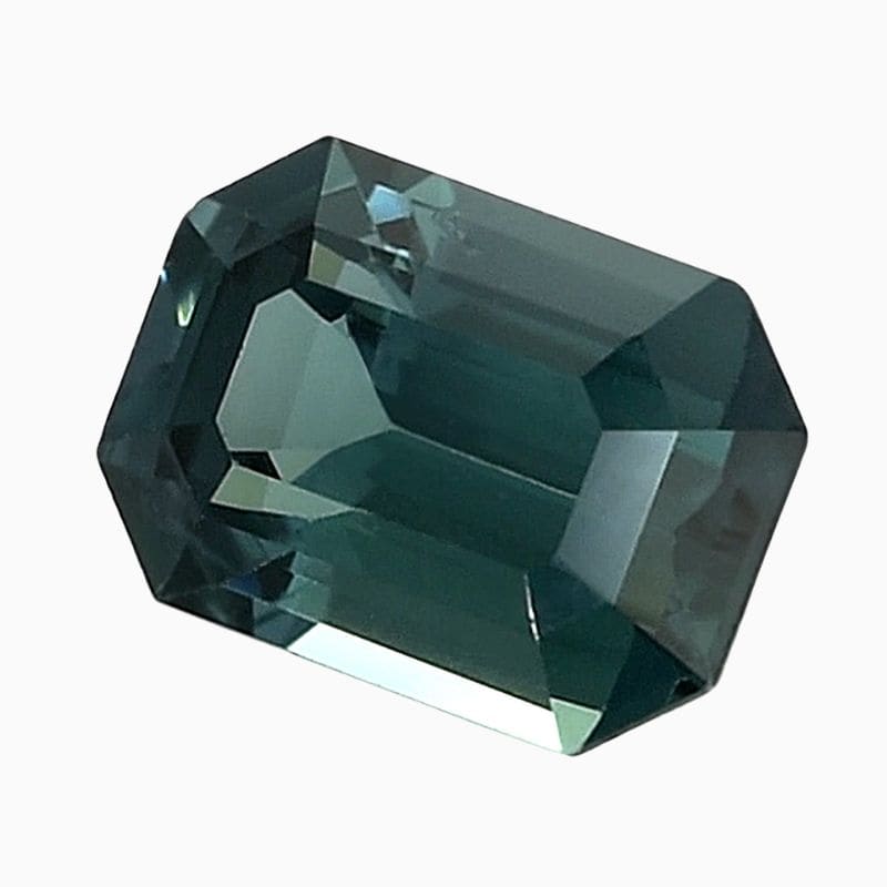Green Blue Sapphire gemstone image