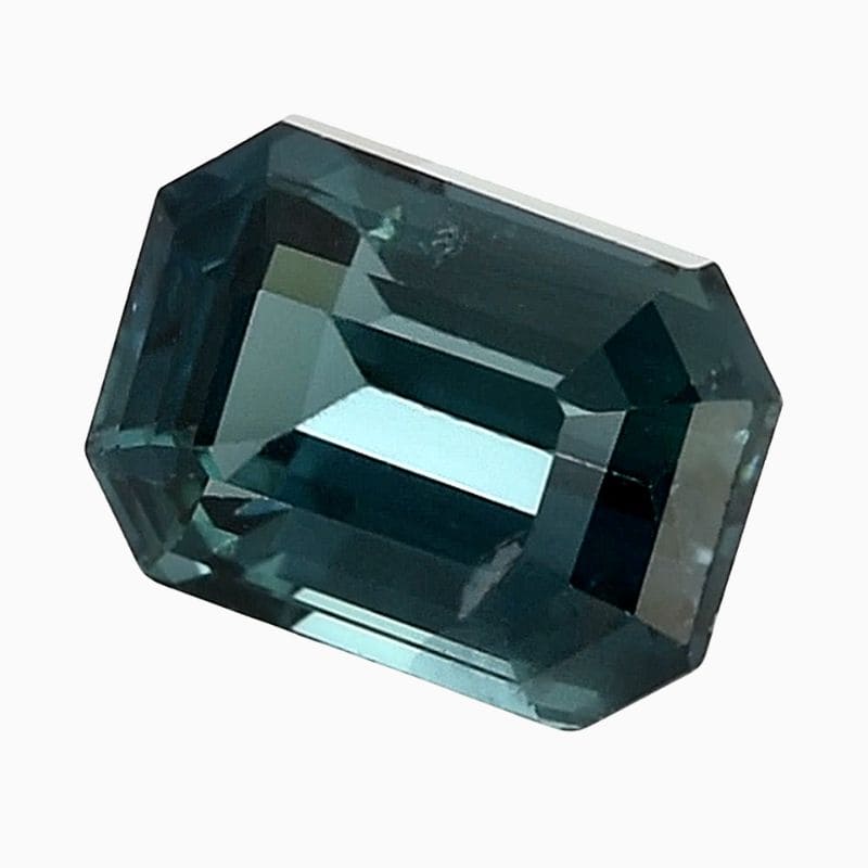 green-blue sapphire gemstone