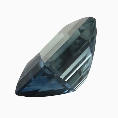 Green Blue Sapphire gemstone image
