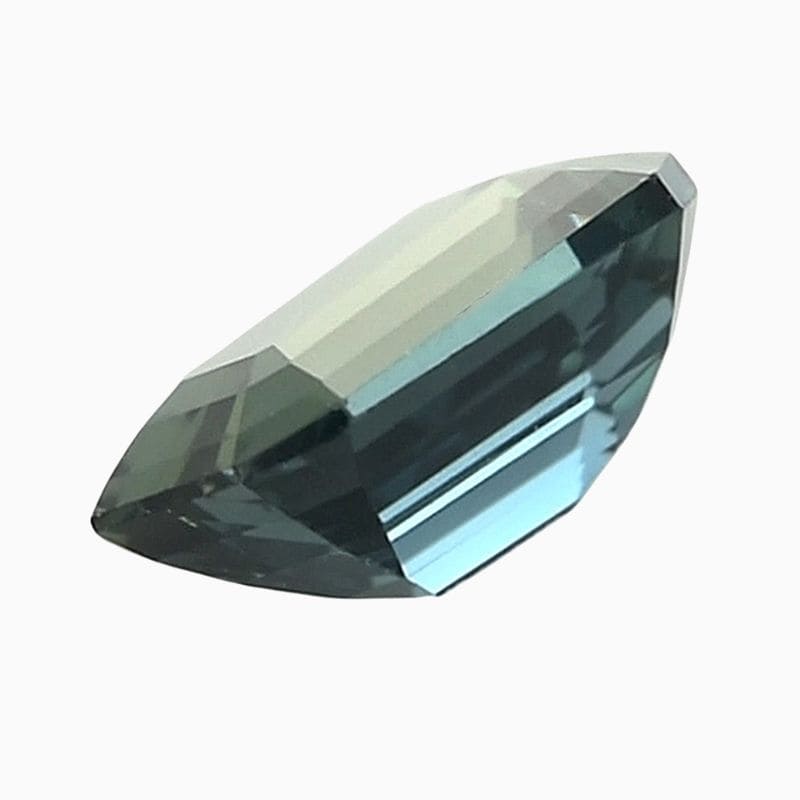 green-blue sapphire gemstone