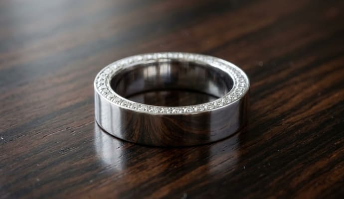 Band with Lab Grown Diamond
