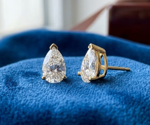 Pear Cut Lab Grown Diamond Stud Earring