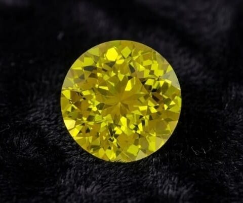 Golden Green Chrysoberyl Round Gem