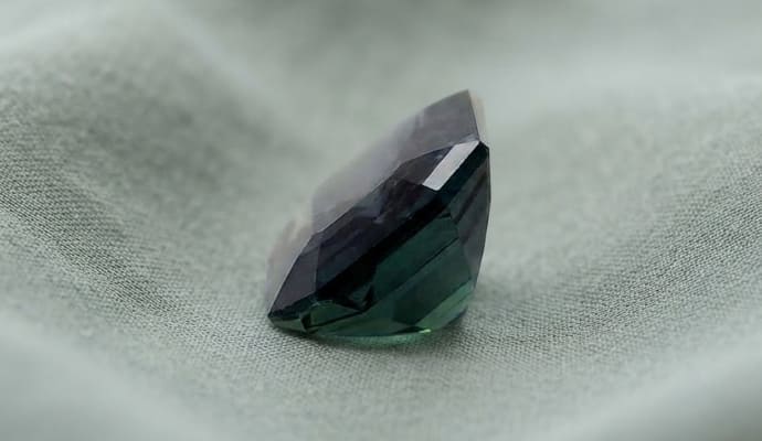 Natural Teal Green-Blue Sapphire Octagonal shape Gemstone