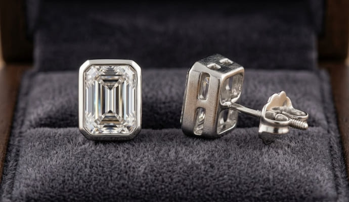 IGI Certified Emerald Cut Bezel Set