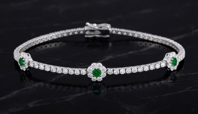 Emerald Centered Flower Clusters