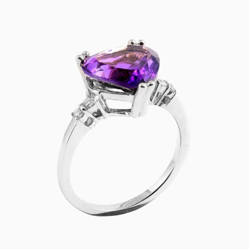 Heart amethyst ring