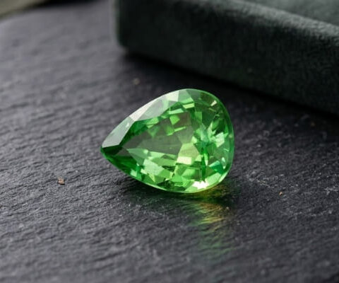 Pear Bright Green Tsavorite