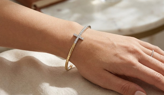 Two-Tone Half-Cross-Flexible Bangle